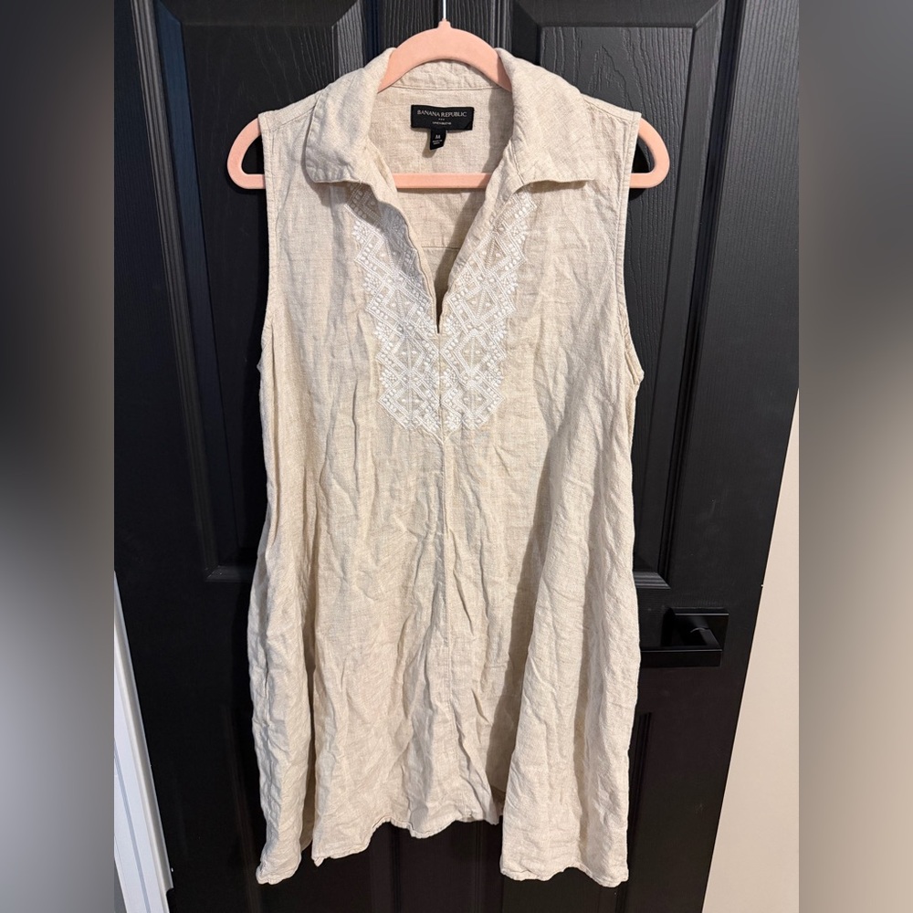Banana Republic Linen Blend Beige Top